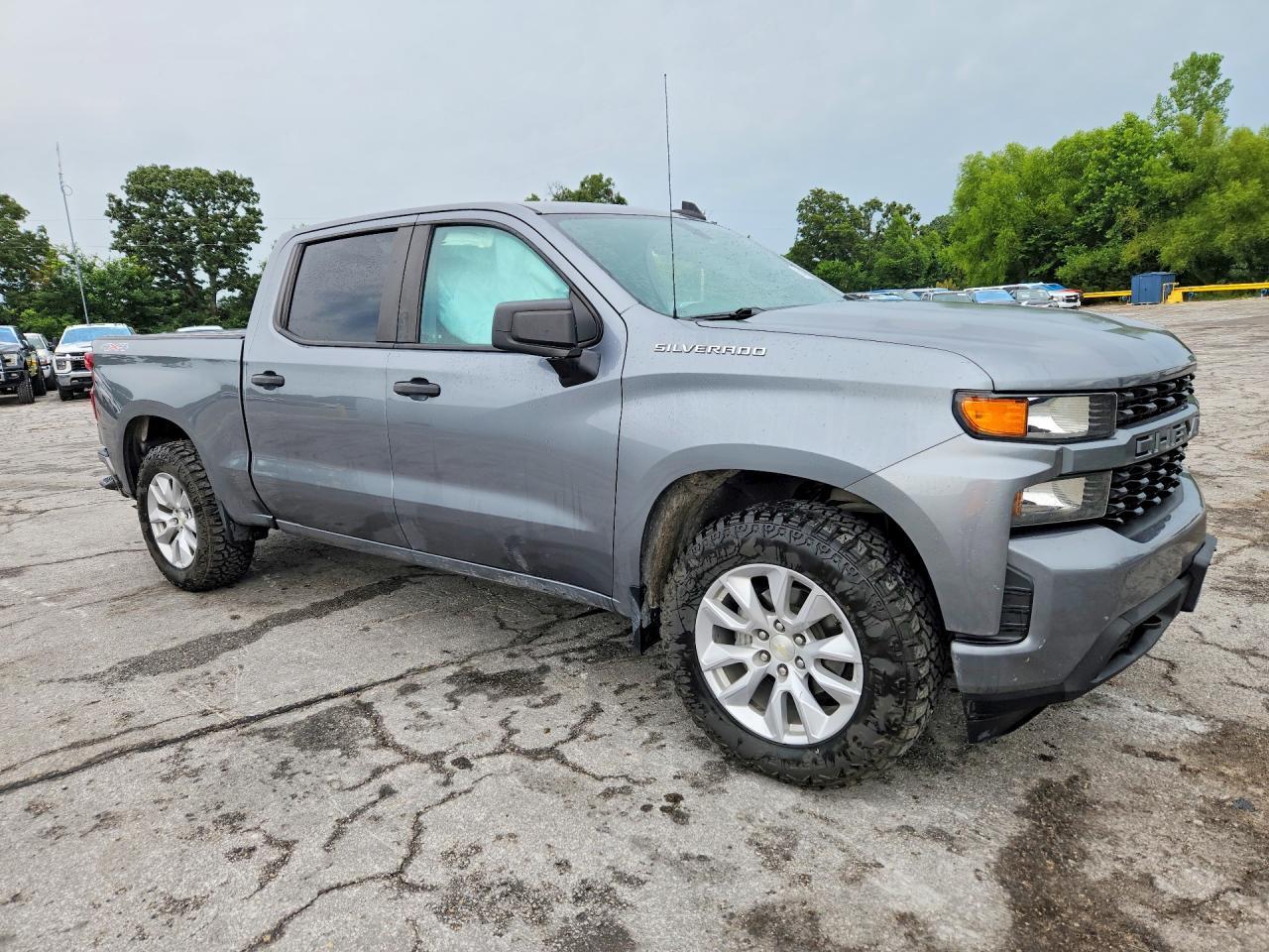 2021 Chevrolet Silverado K1500 Custom - Фото 4