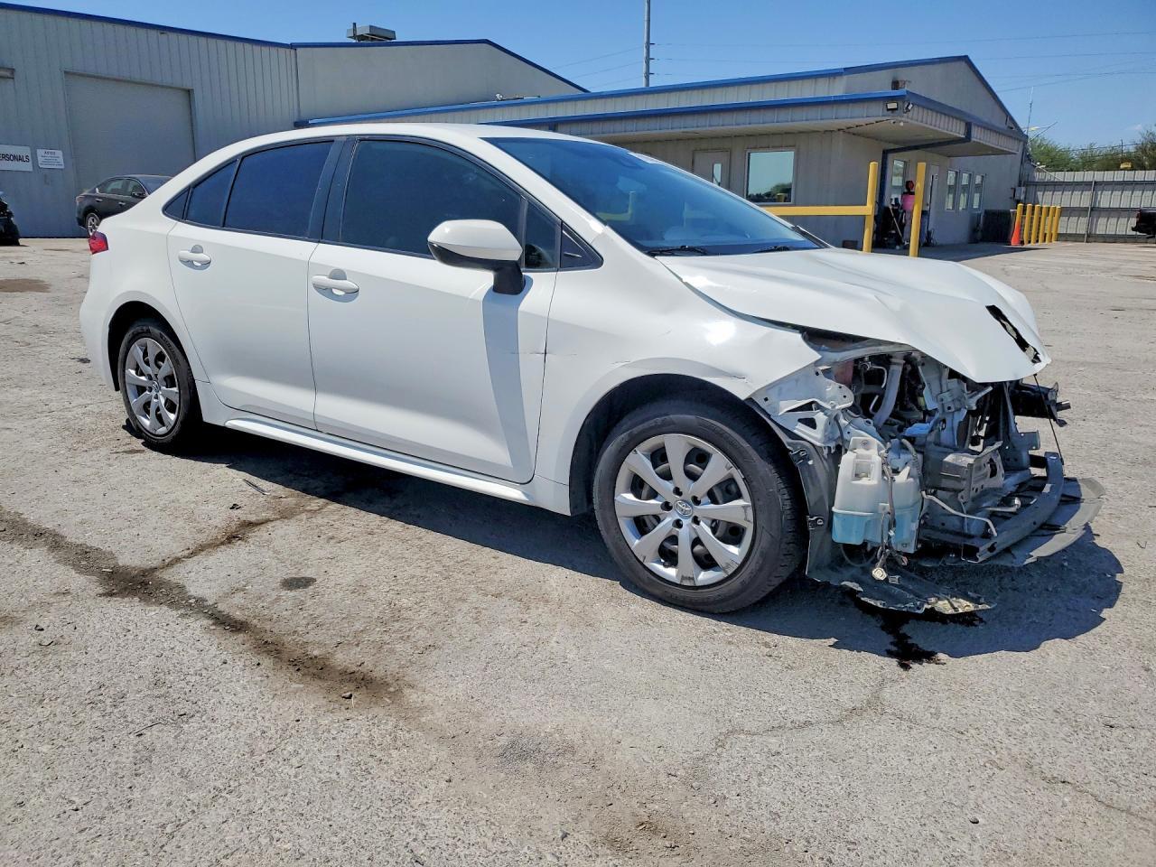 2021 Toyota Corolla Le - Фото 4