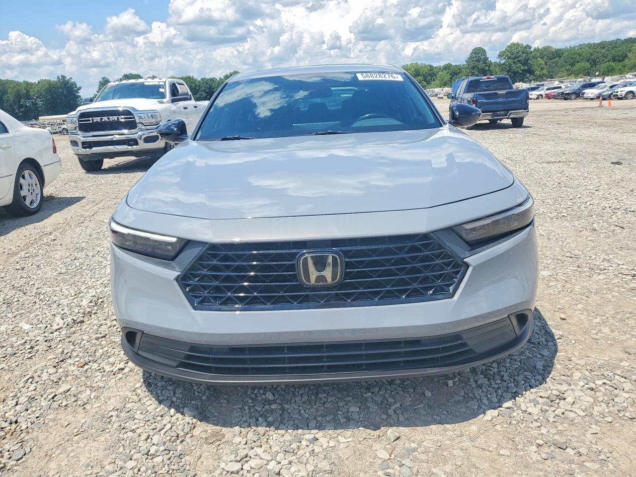 2023 Honda Accord Hybrid Sport - Image 5