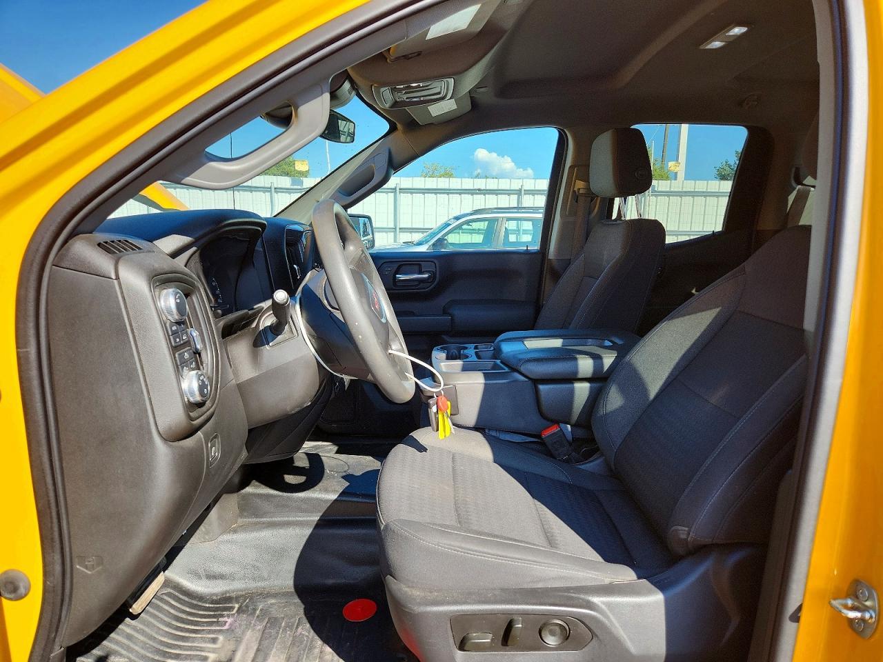 2023 GMC Sierra K1500 - Image 7