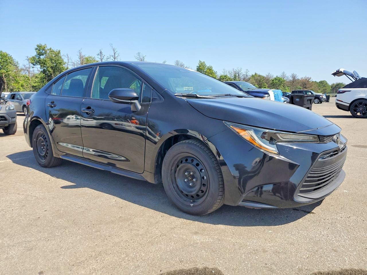 2025 Toyota Corolla Le - Image 4