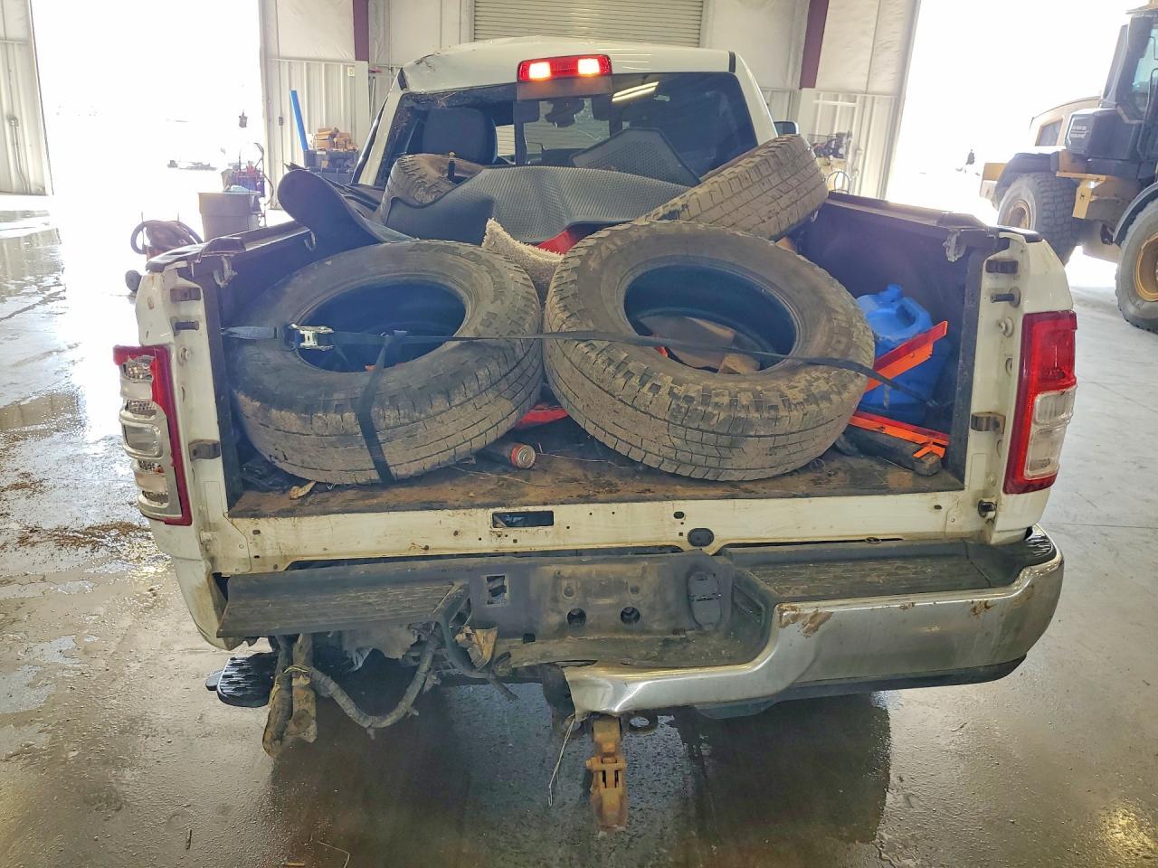 2022 Ram 2500 Tradesman - Фото 6
