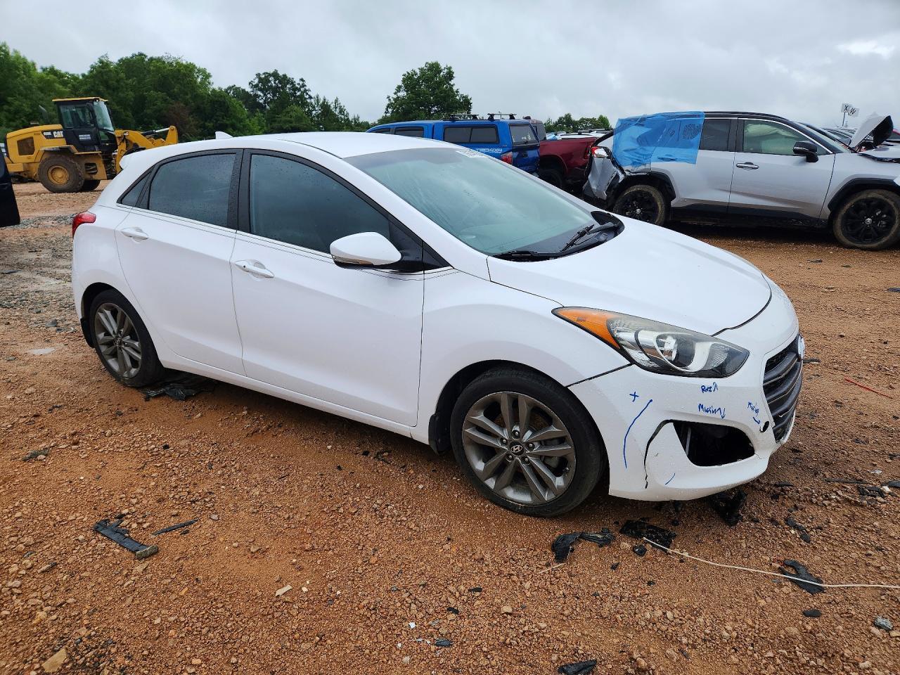 2016 Hyundai Elantra Gt Base - Фото 4