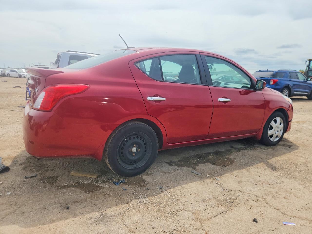 2015 Nissan Versa 1.6 Sv - Фото 3