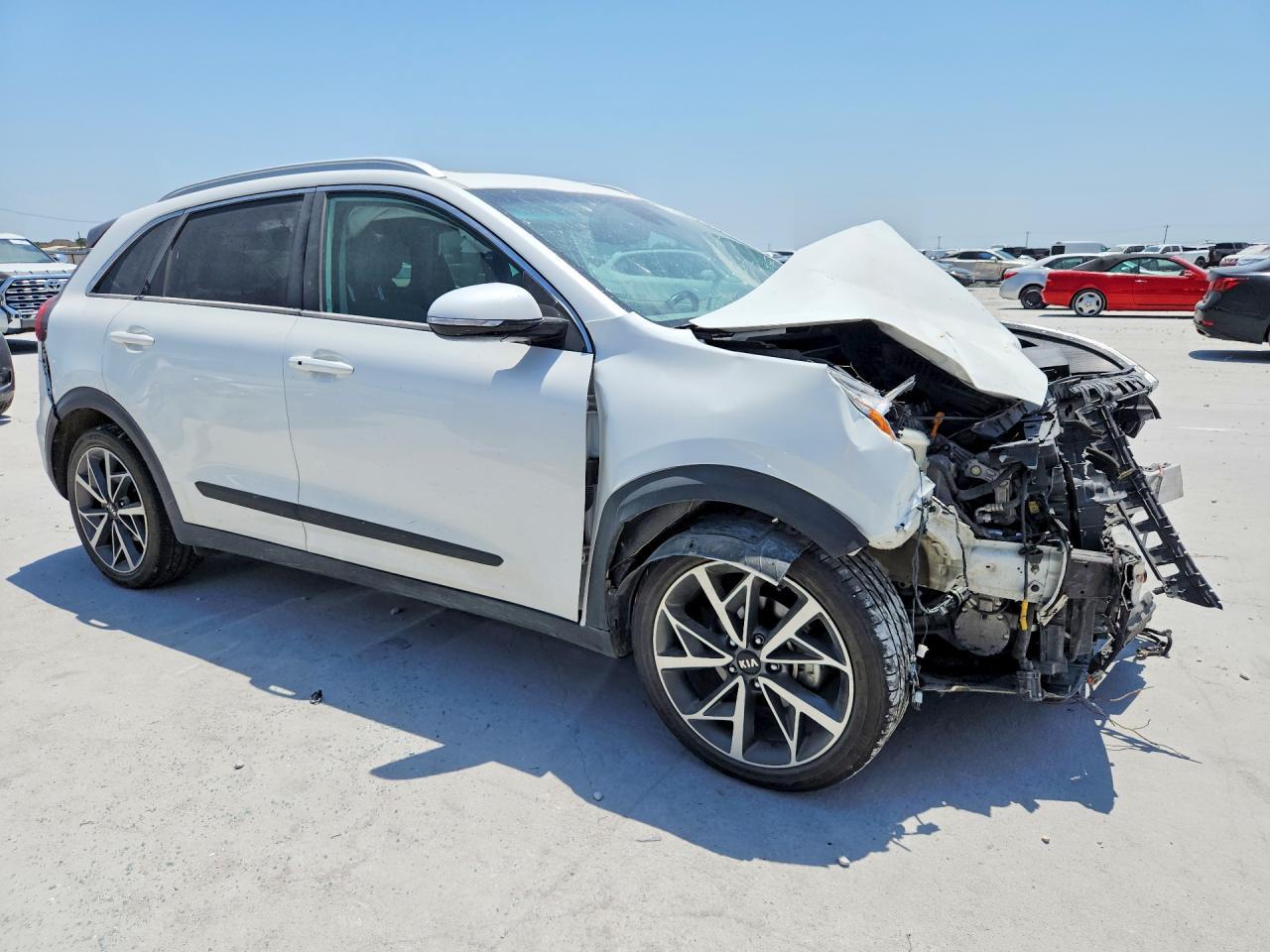 2020 Kia Niro Touring - Image 4