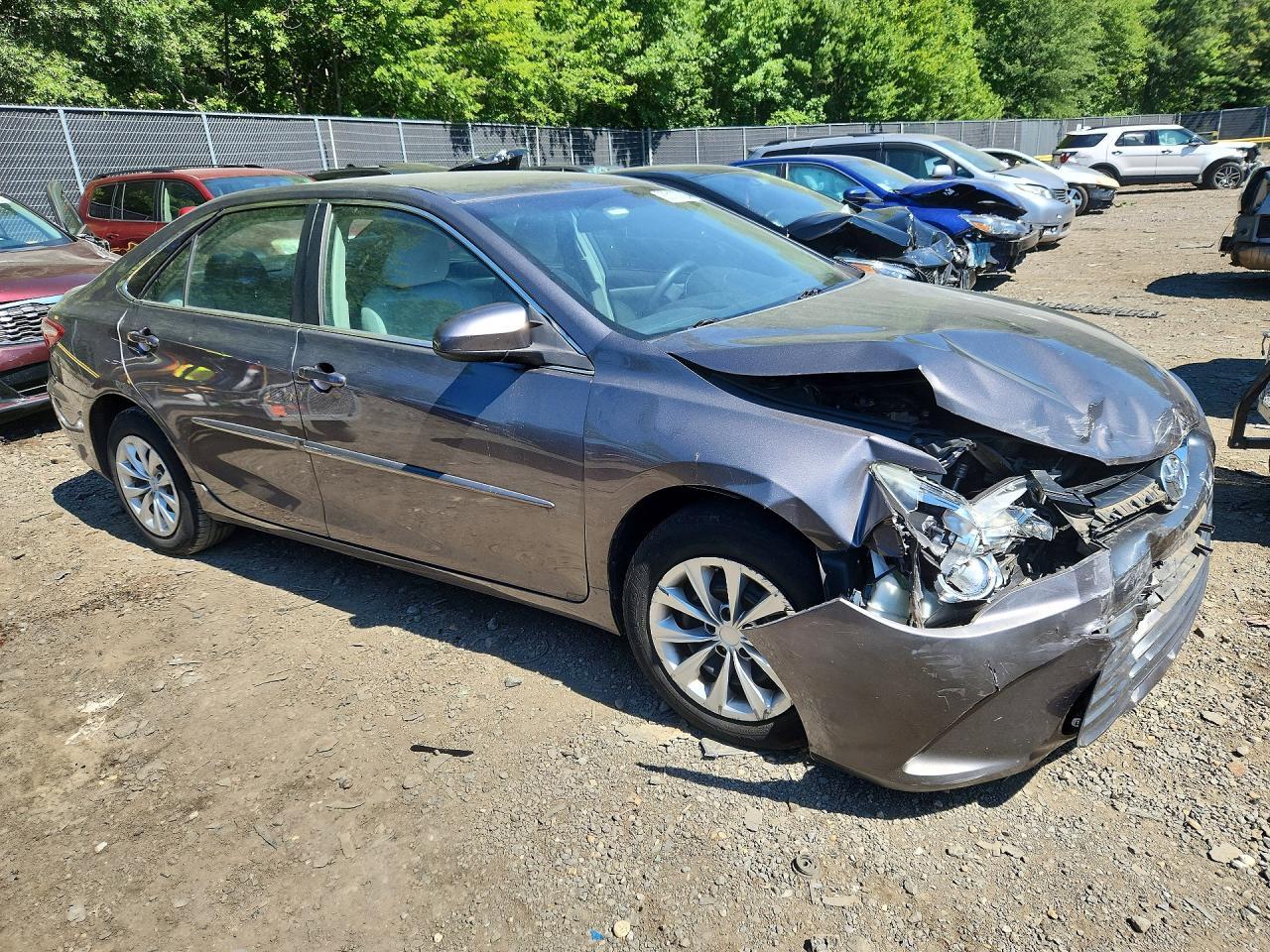 2015 Toyota Camry Le - Image 4