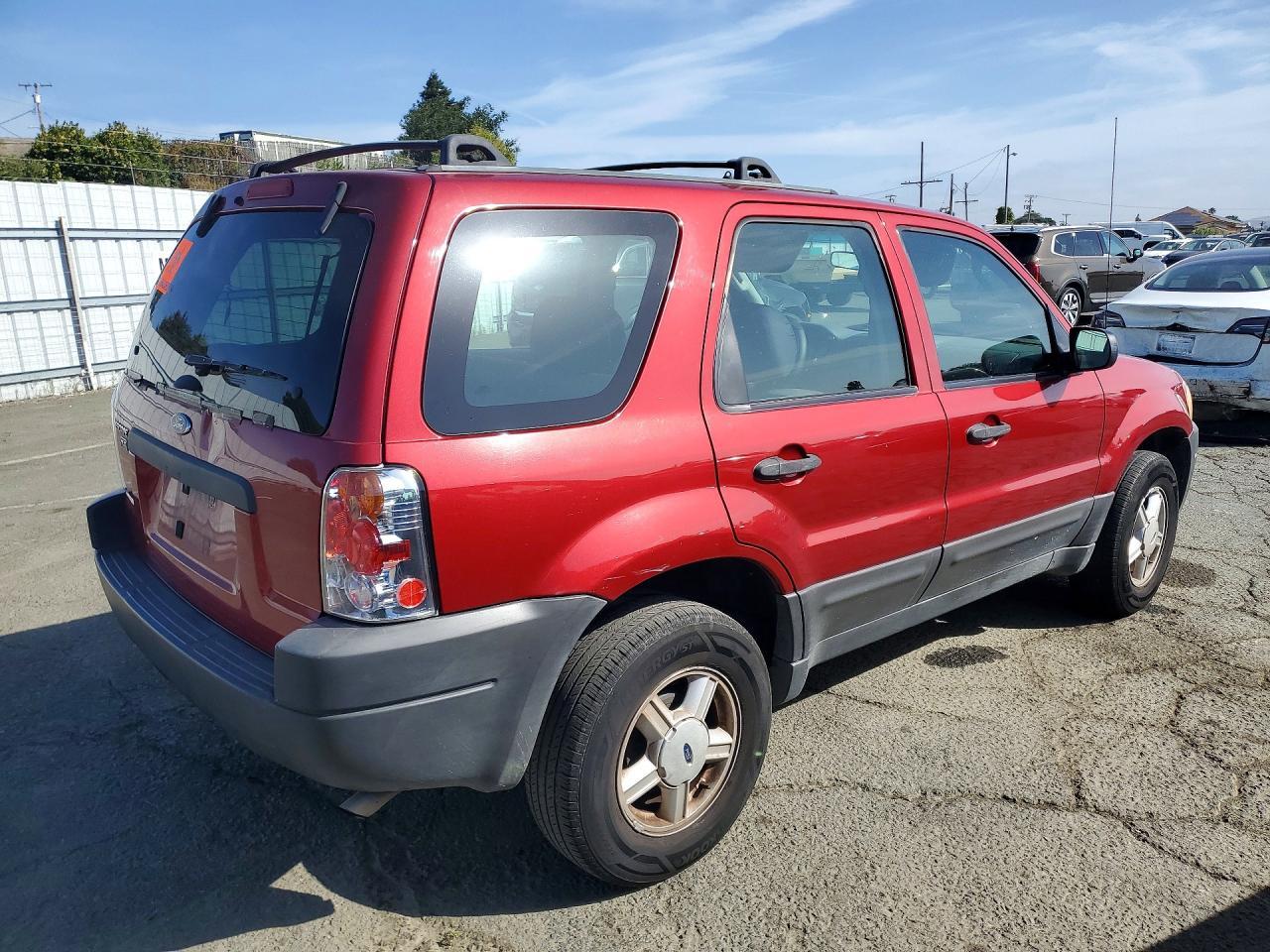 2003 Ford Escape Xls - Фото 3