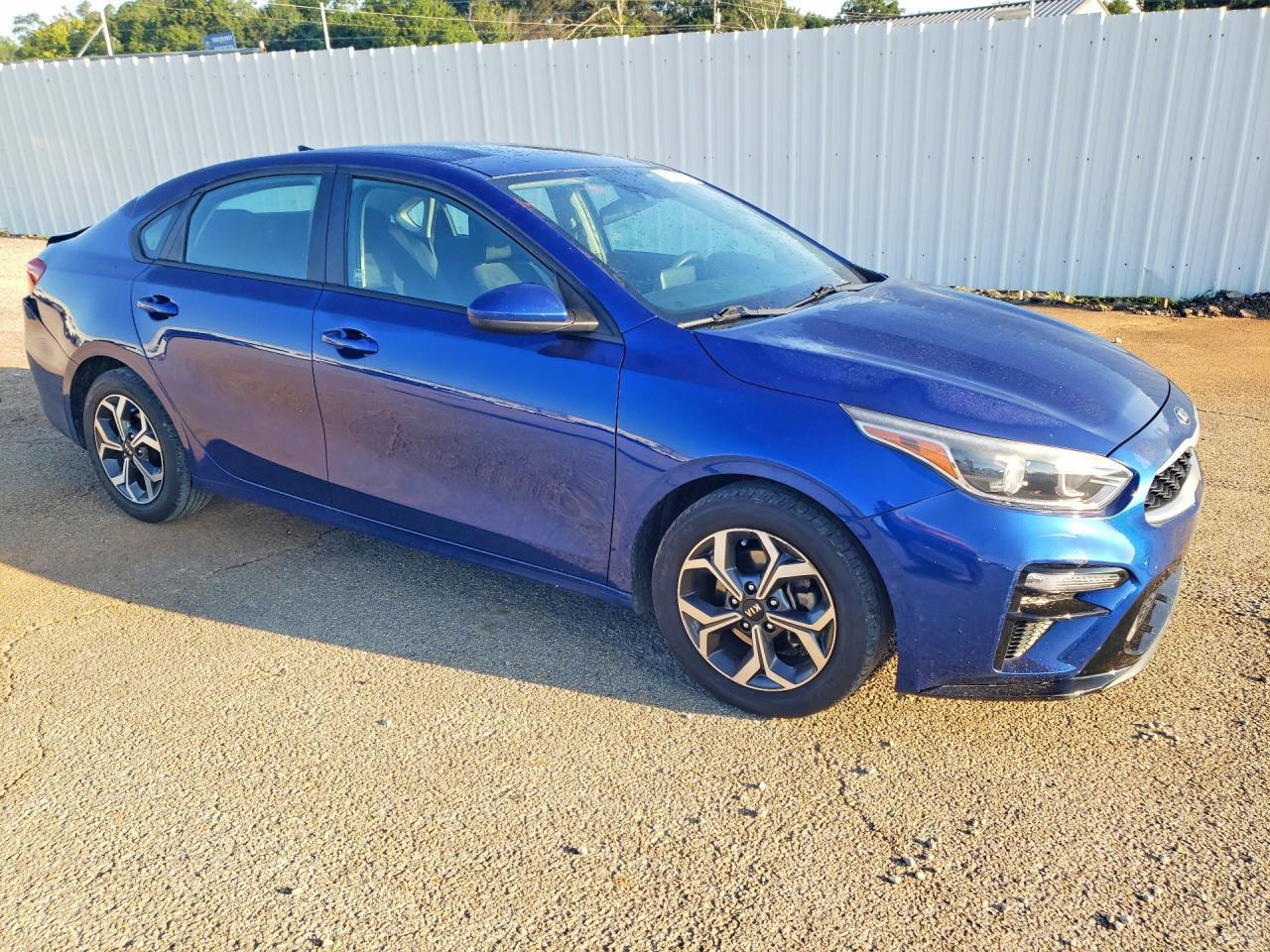 2020 Kia Forte Lxs - Фото 4