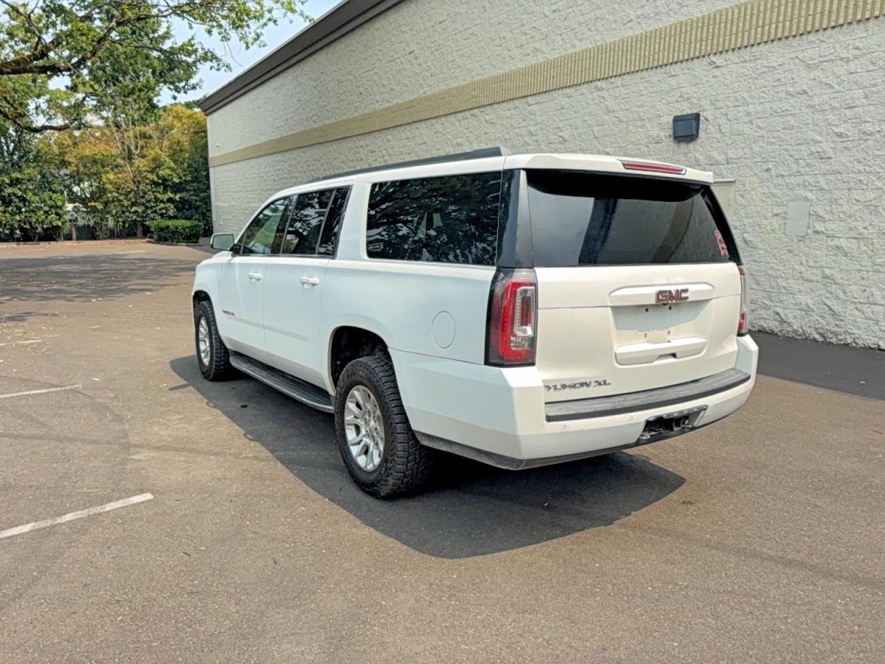 2019 GMC Yukon Xl K1500 Slt - Фото 3