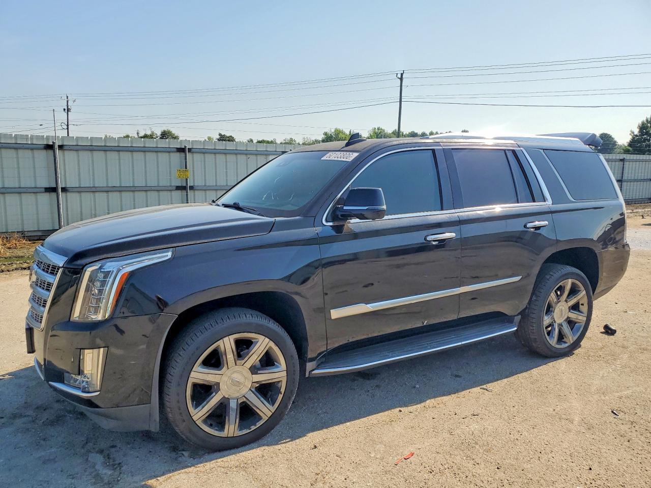 2017 Cadillac Escalade Luxury