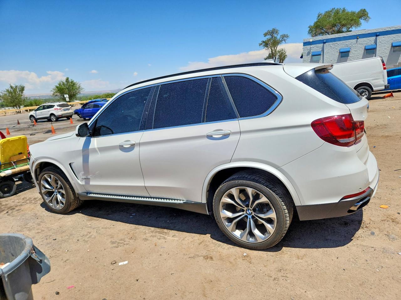 2016 BMW X5 xDrive50I - Фото 2