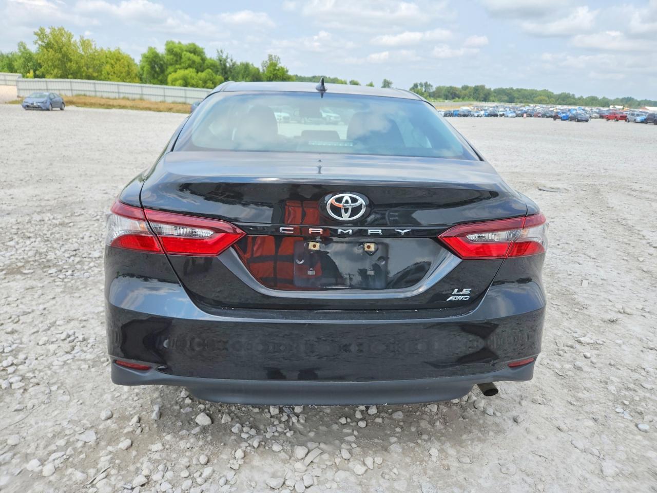 2023 Toyota Camry Le - Image 6