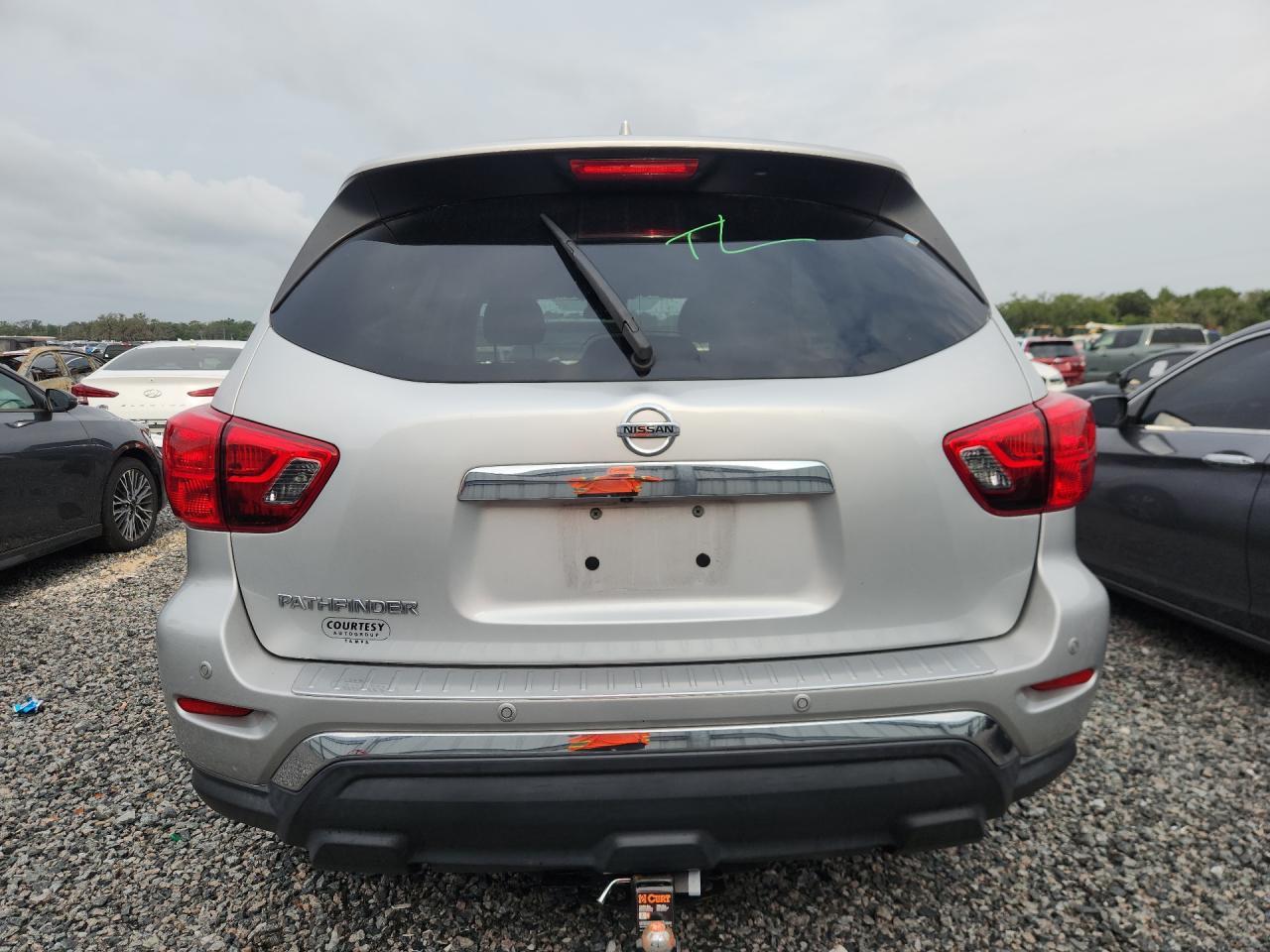 2020 Nissan Pathfinder S - Фото 6