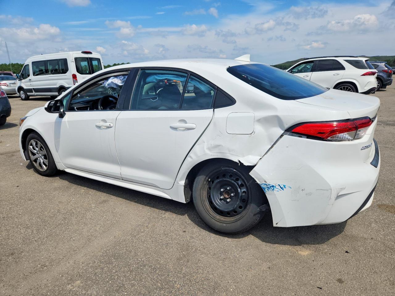 2020 Toyota Corolla Le - Image 2