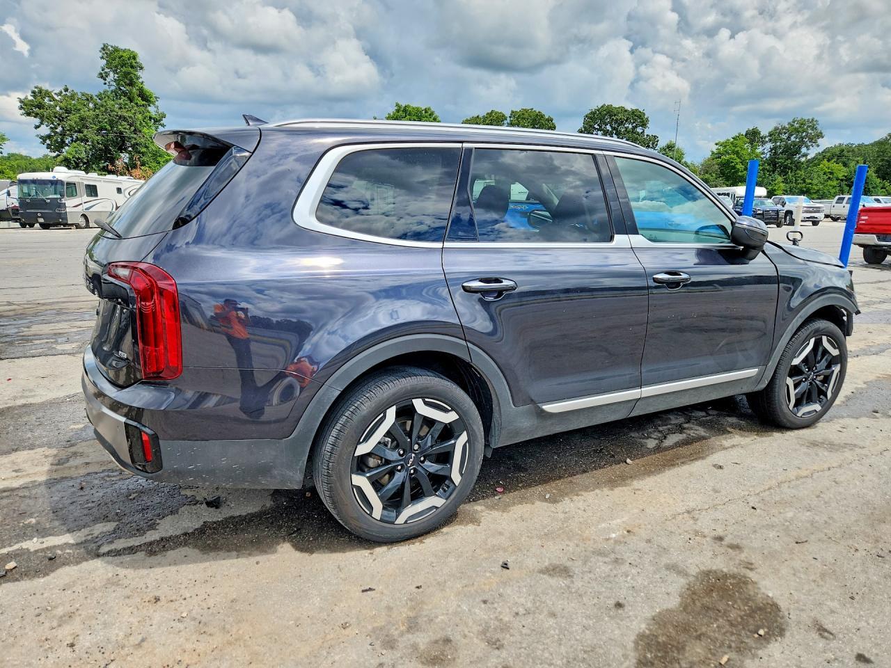 2025 Kia Telluride S - Фото 3