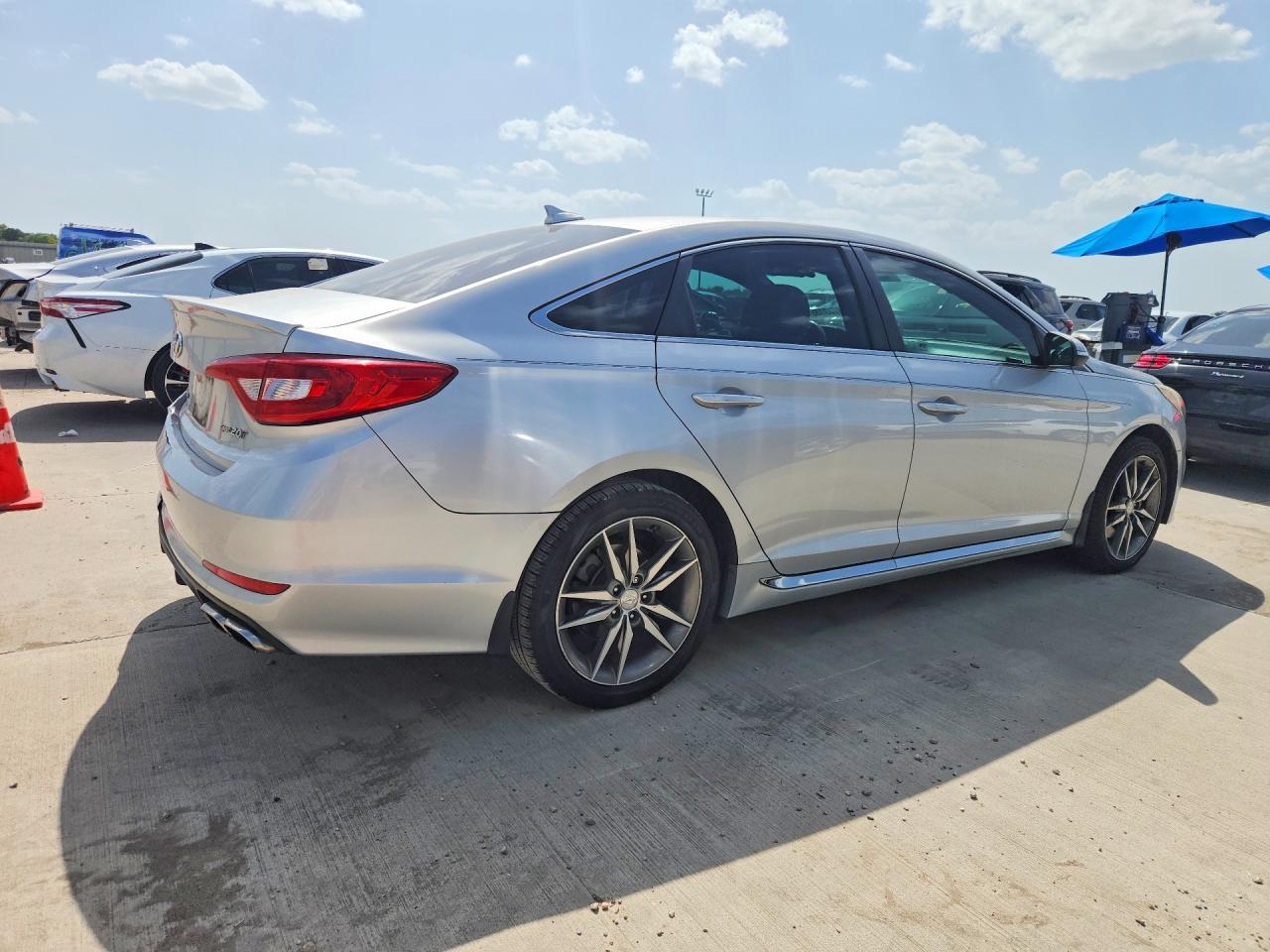 2017 Hyundai Sonata Sport 2.0T - Фото 3