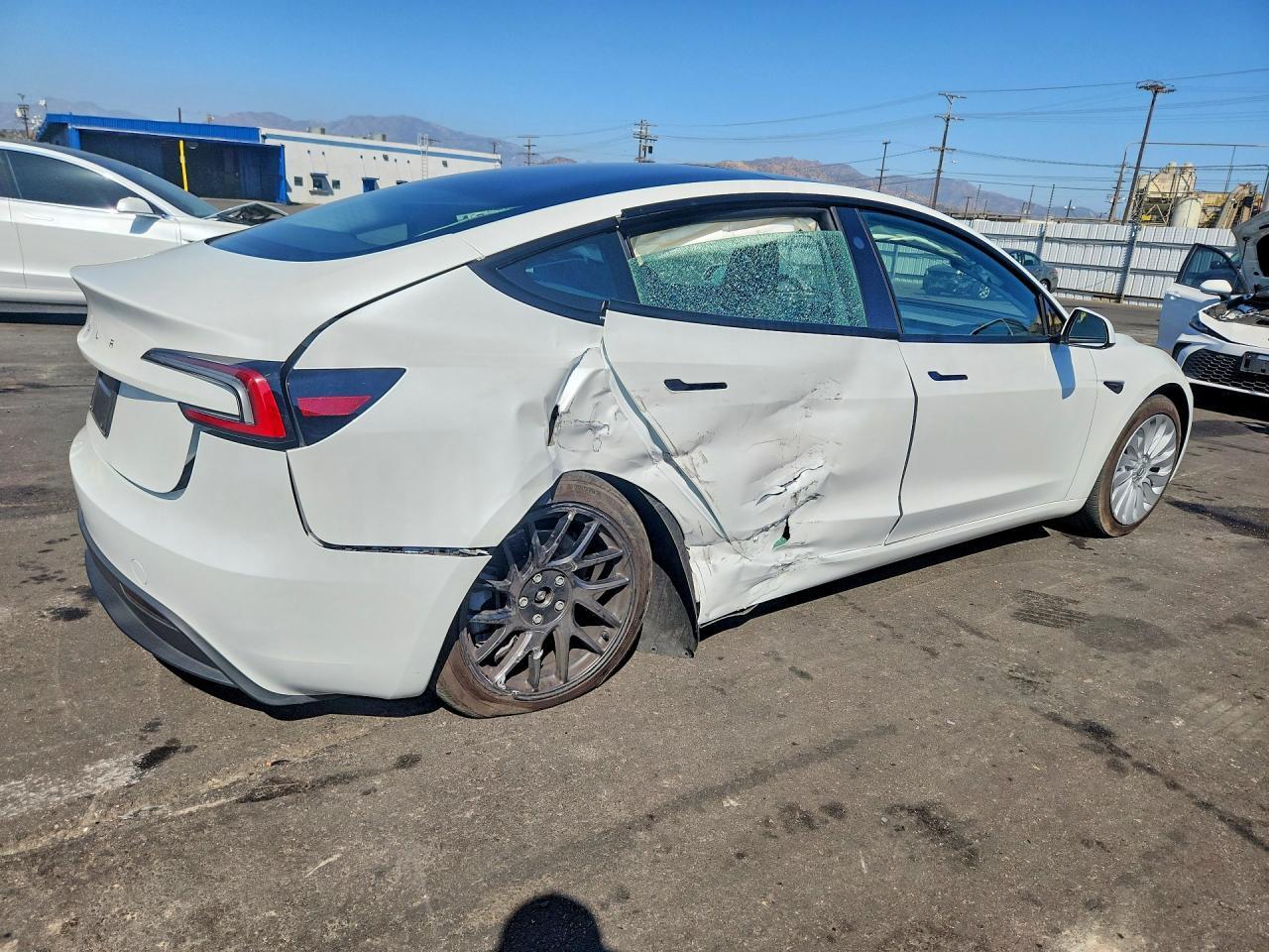 2024 Tesla Model 3 - Image 3