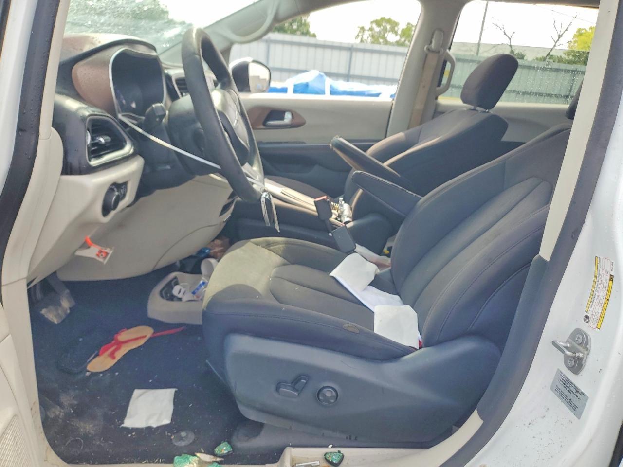 2017 Chrysler Pacifica Touring - Фото 7