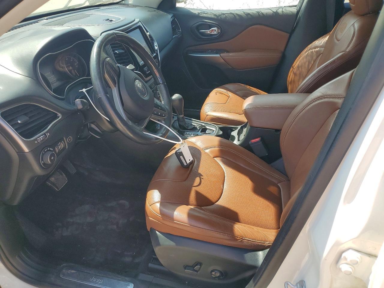2019 Jeep Cherokee Overland - Фото 7