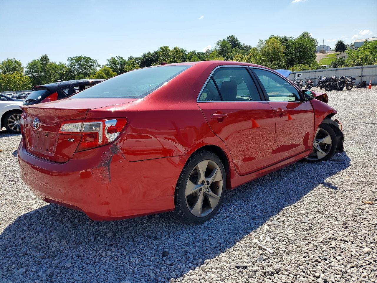 2012 Toyota Camry Se Sport Limited Edition - Image 3