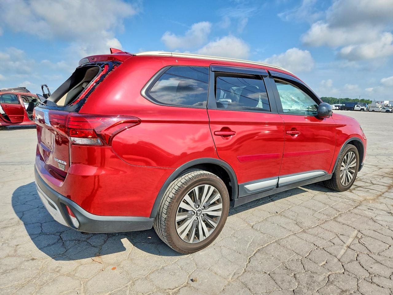 2019 Mitsubishi Outlander Es - Фото 3