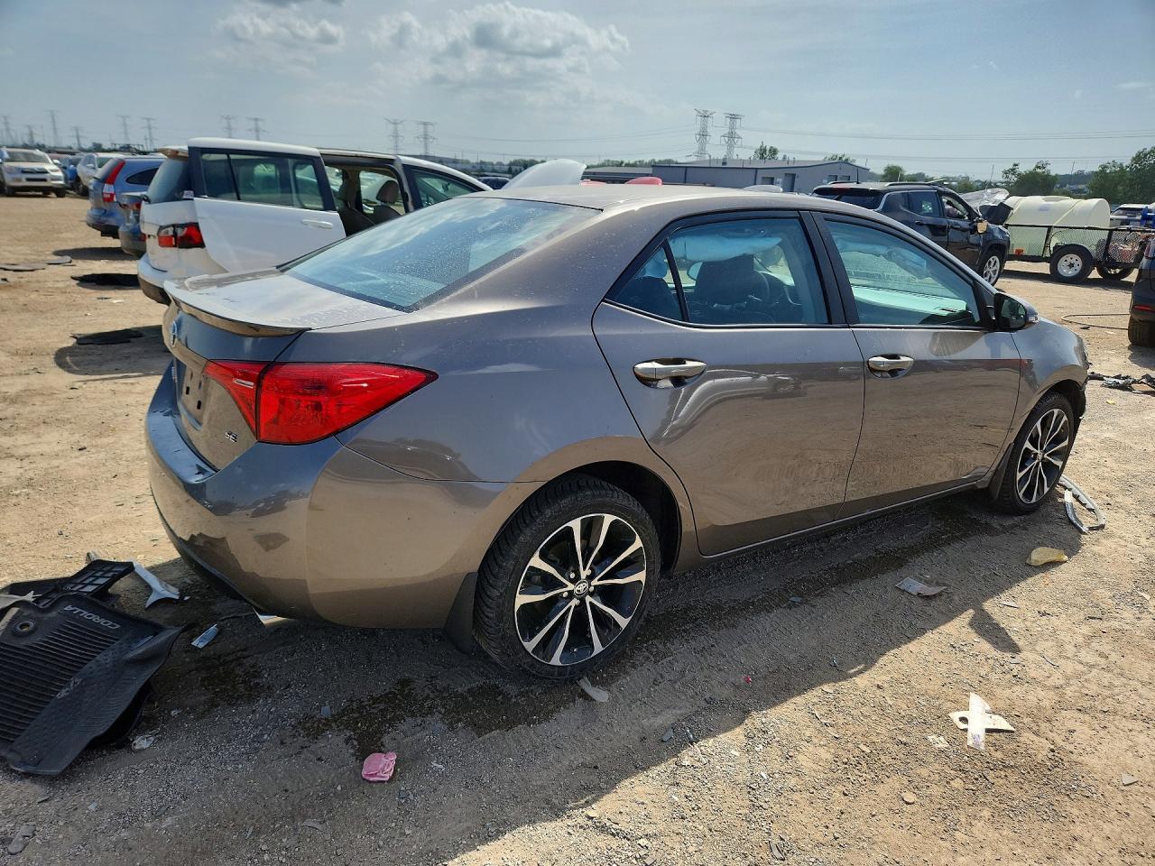 2018 Toyota Corolla Se - Фото 3