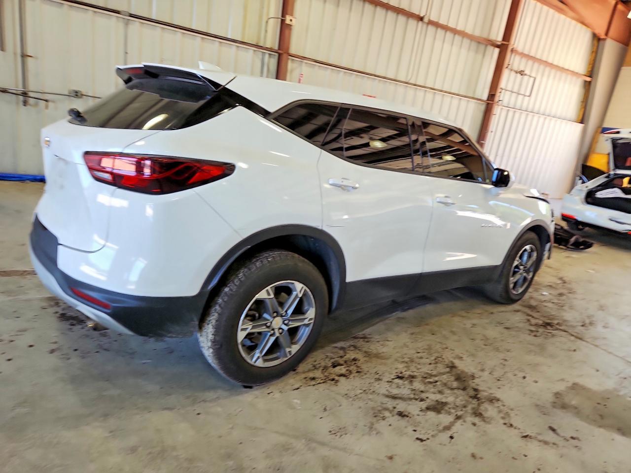2023 Chevrolet Blazer 2Lt - Фото 3
