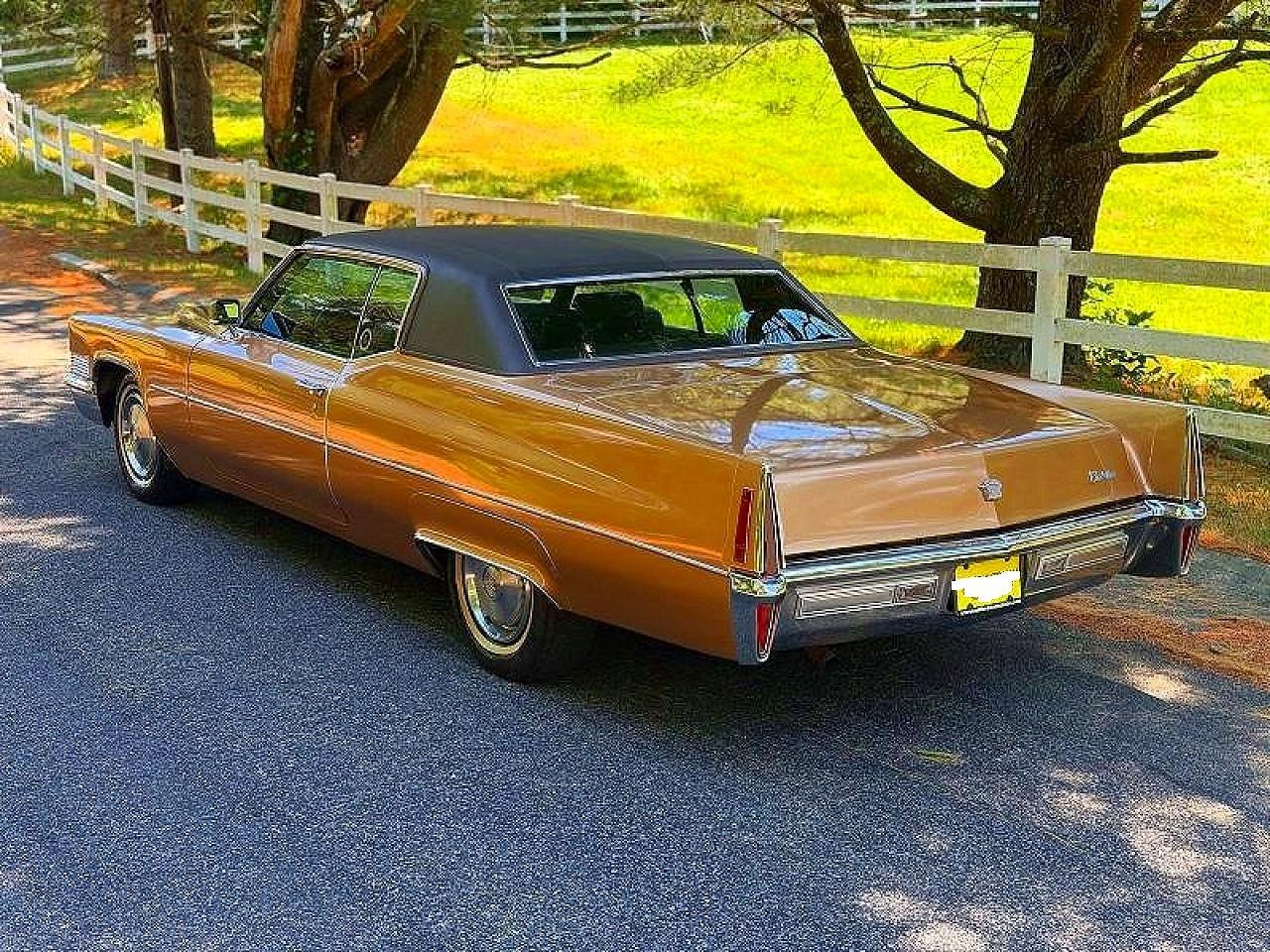 1970 Cadillac Deville Coupe - Фото 3