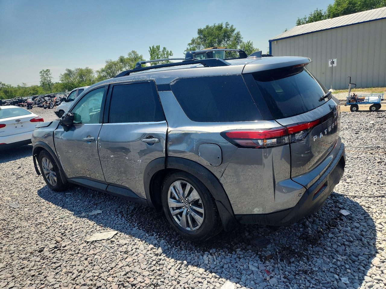 2025 Nissan Pathfinder Rock Creek - Фото 2