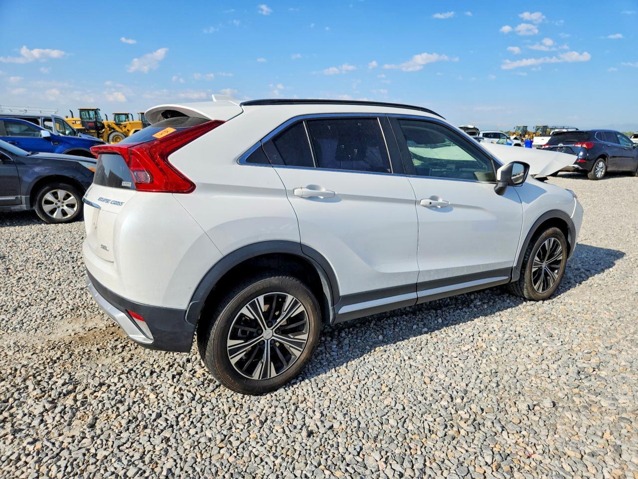 2018 Mitsubishi Eclipse Cross Se/Sel - Фото 3