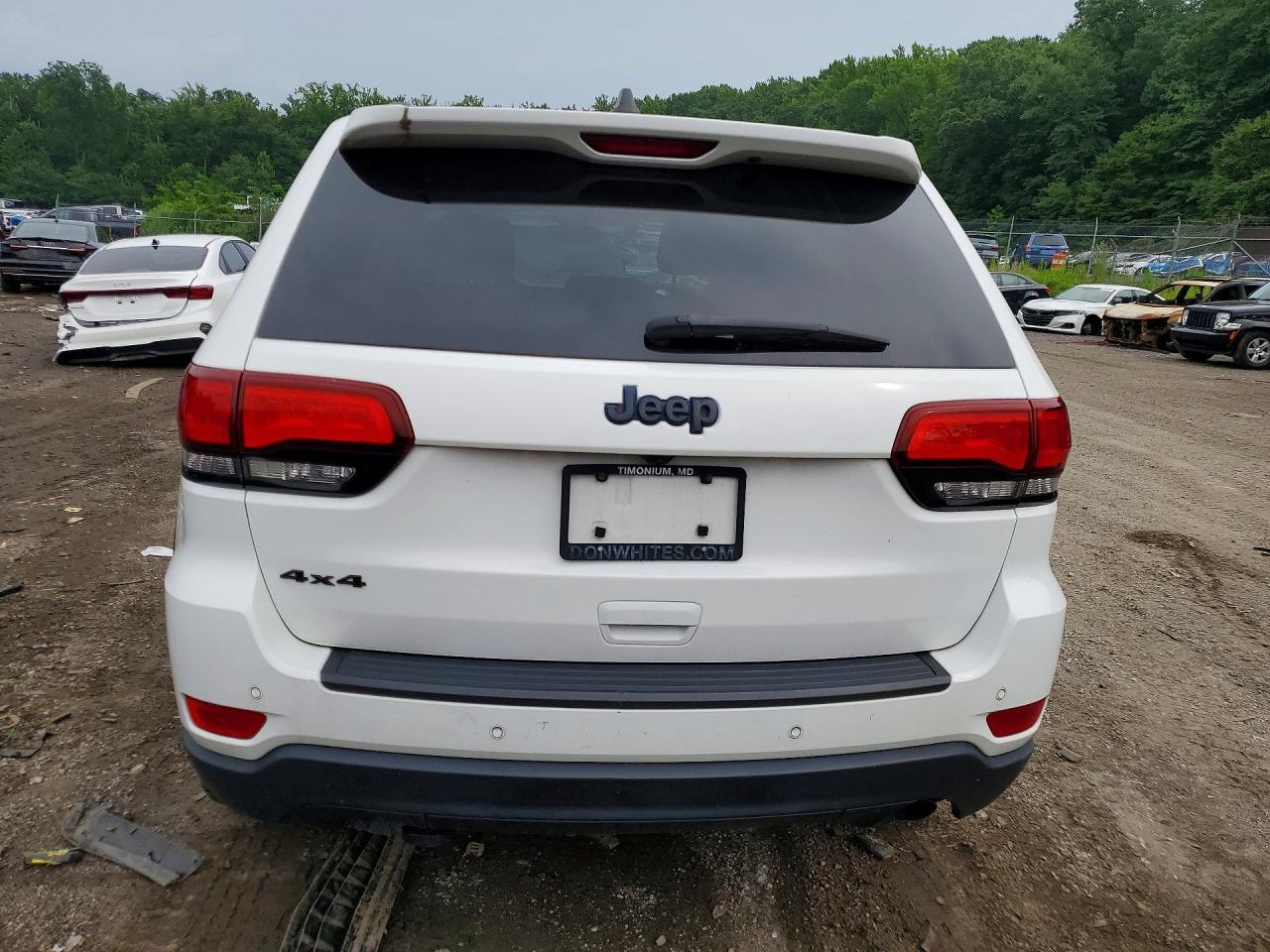 2020 Jeep Grand Cherokee Laredo - Image 6