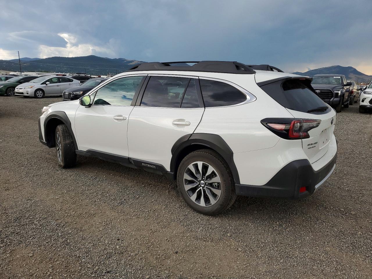 2025 Subaru Outback Limited - Фото 2