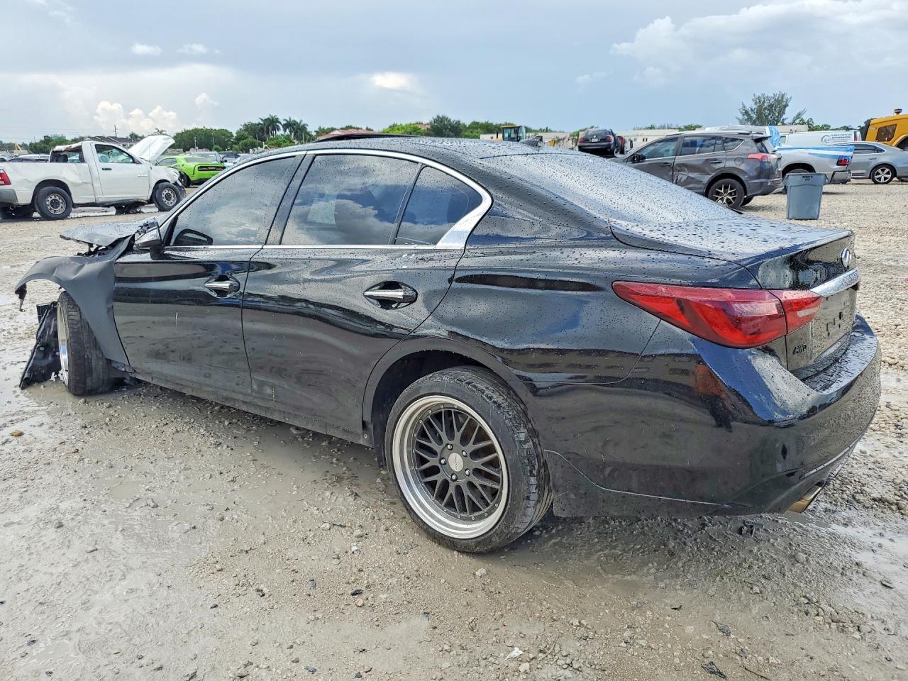 2018 Infiniti Q50 - Image 2