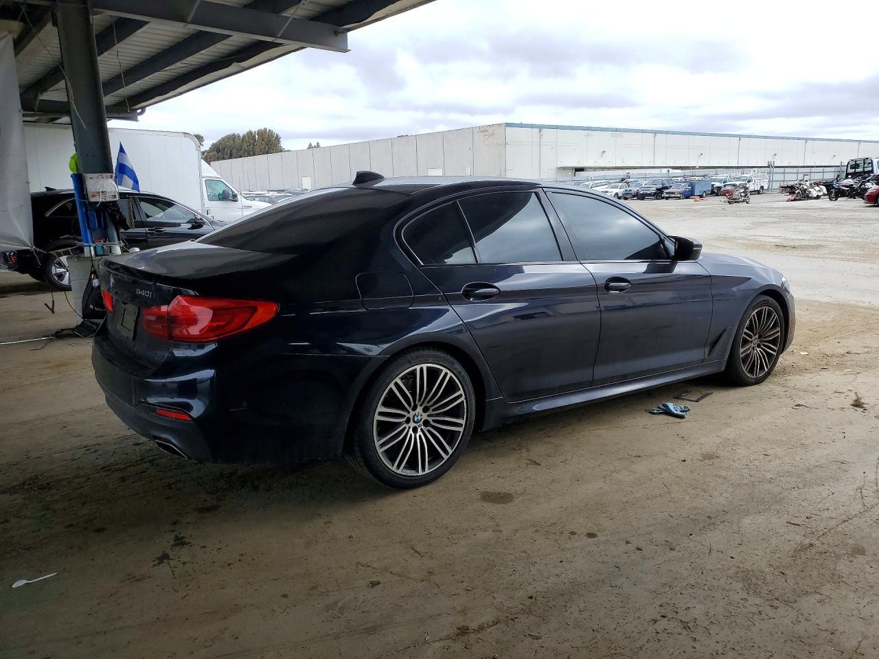 2019 BMW 540 I - Image 3