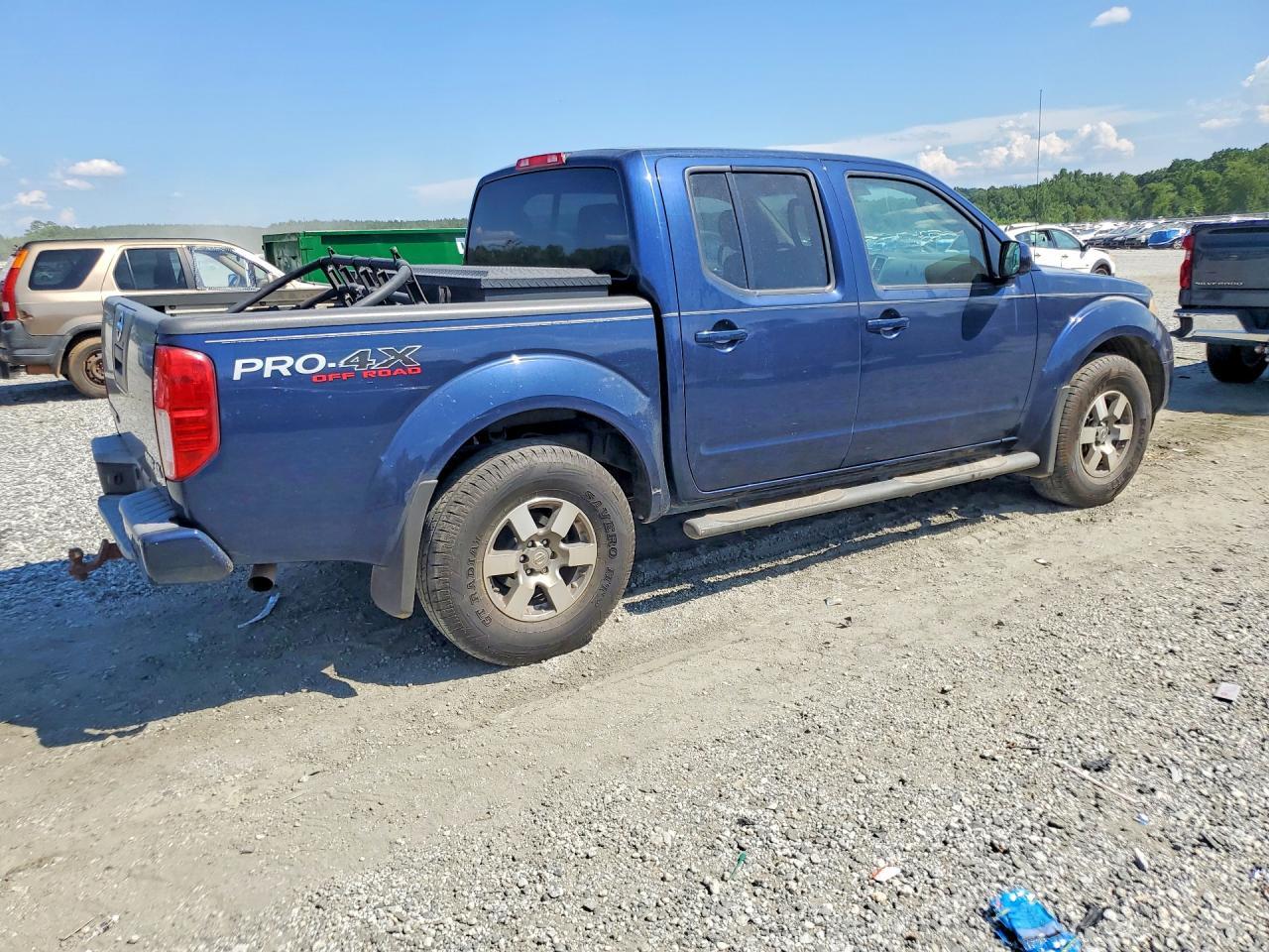 2011 Nissan Frontier S - Image 3
