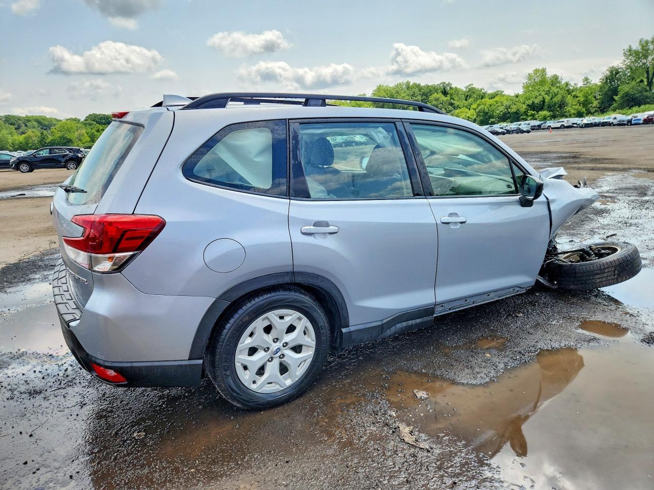 2021 Subaru Forester - Фото 3