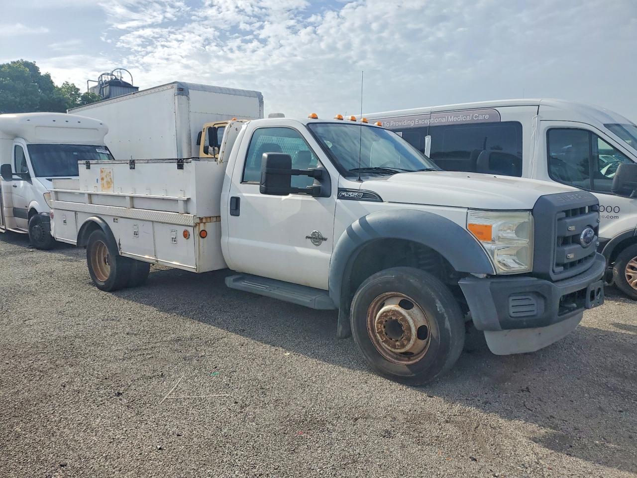 2013 Ford F550 Super Duty - Фото 4