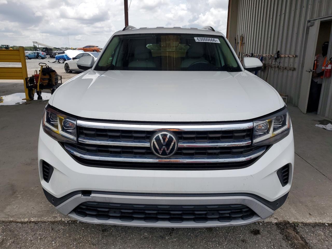 2022 Volkswagen Atlas Se - Image 5