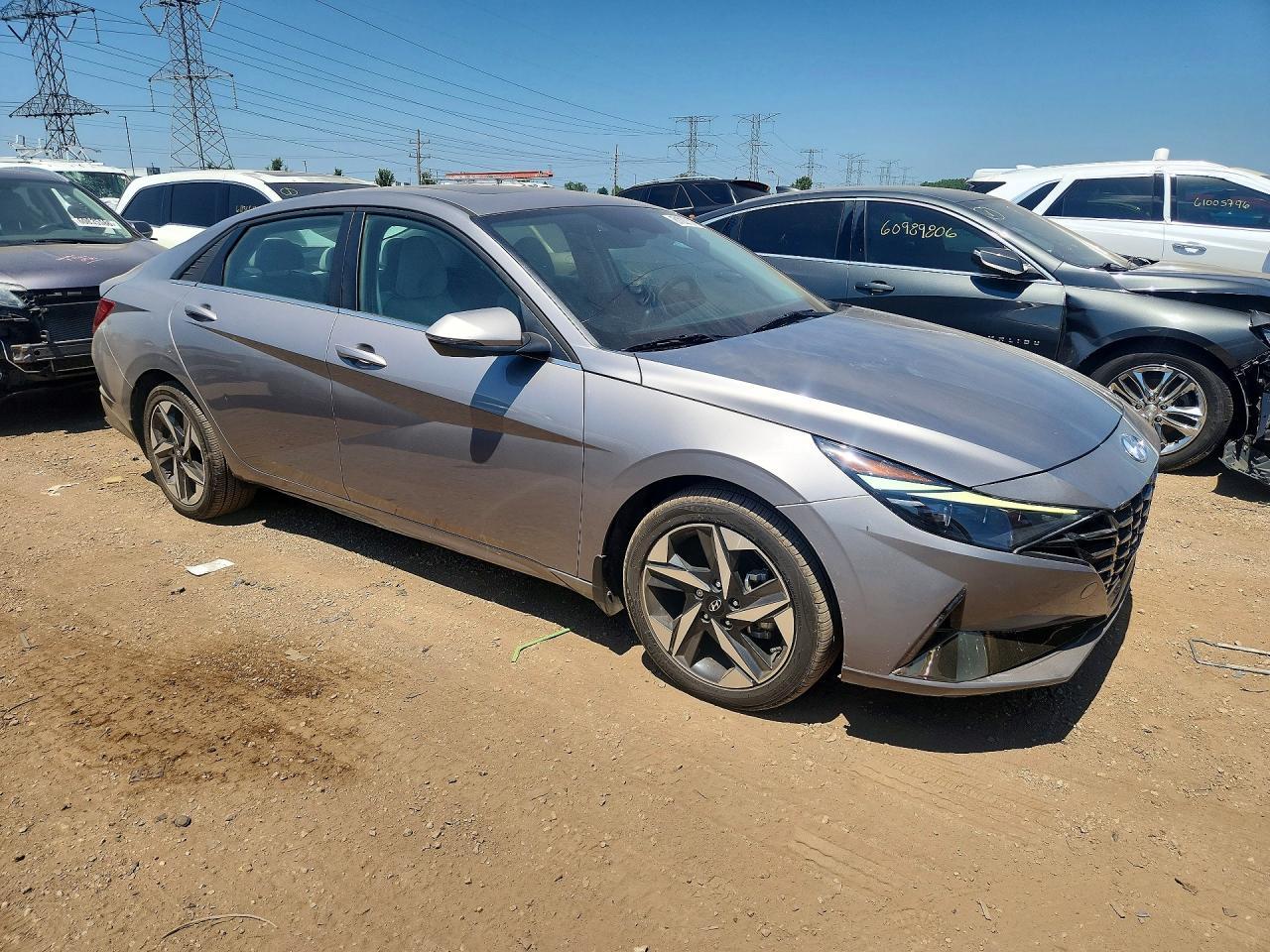 2023 Hyundai Elantra Limited - Image 4