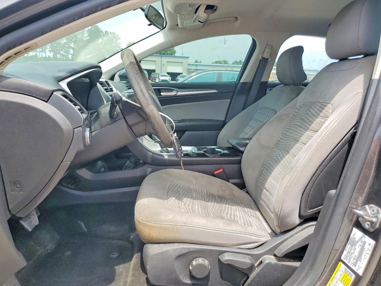 2016 Ford Fusion S - Image 7