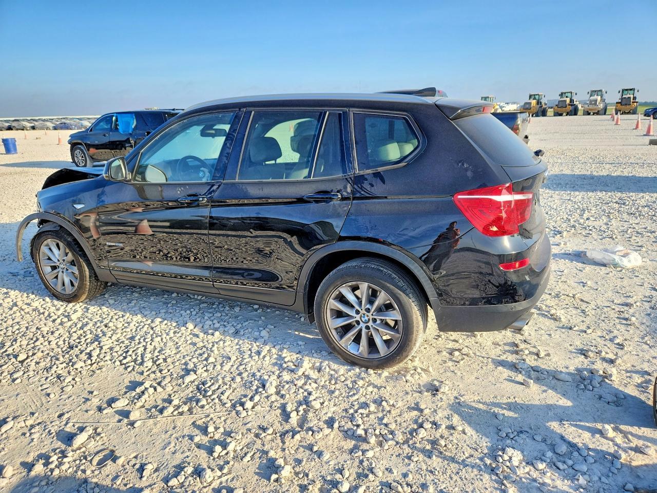 2017 BMW X3 Sdrive28I - Image 2