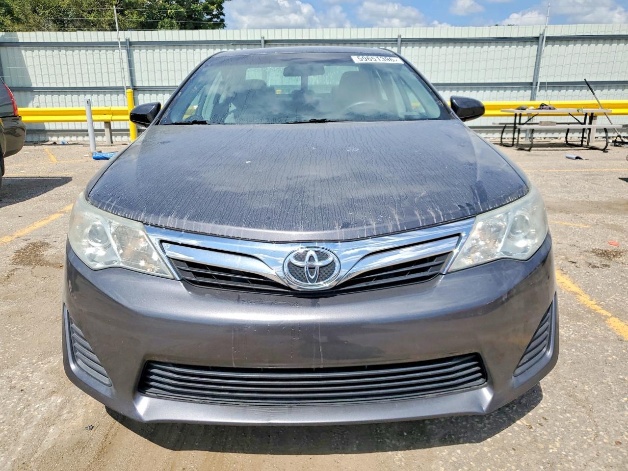 2013 Toyota Camry Le - Фото 5