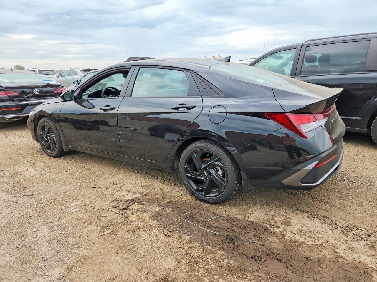2026 Hyundai Elantra Sel Sport - Фото 2