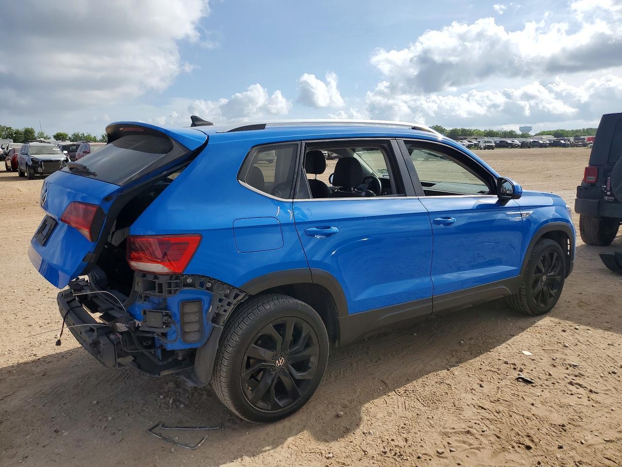 2022 Volkswagen Taos Sel - Image 3