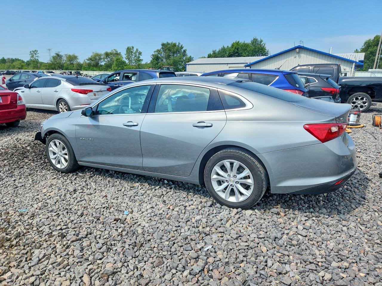 2024 Chevrolet Malibu Lt - Фото 2