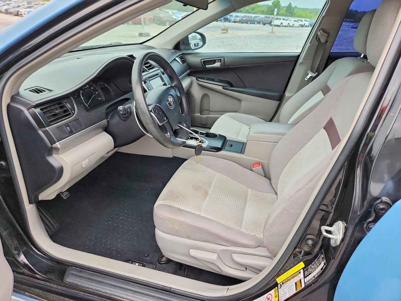 2012 Toyota Camry Le - Фото 7