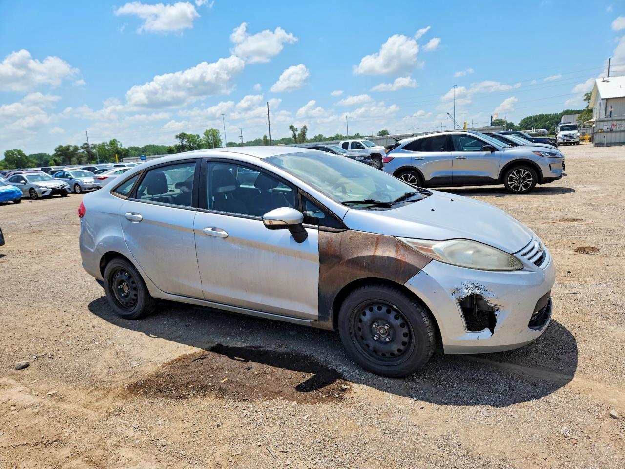 2013 Ford Fiesta Se - Image 4