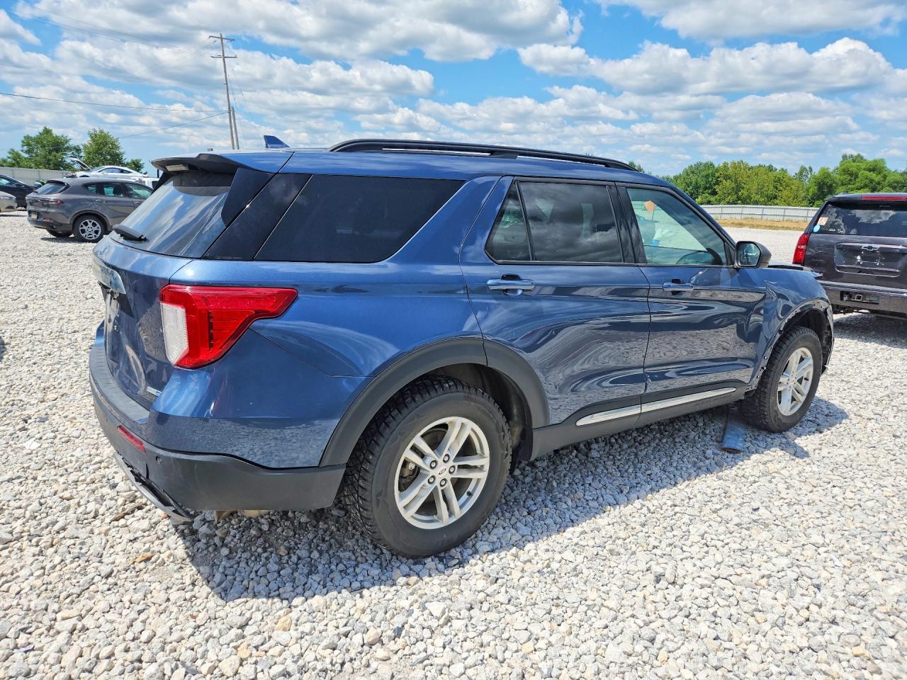 2020 Ford Explorer Xlt - Фото 3