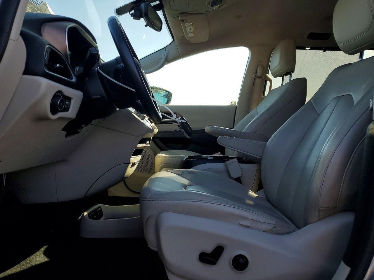 2017 Chrysler Pacifica - Фото 7
