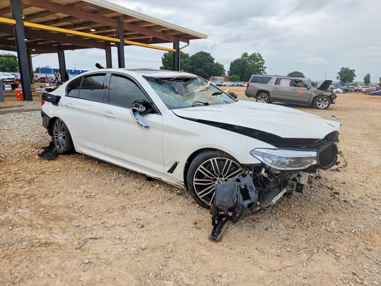 2017 BMW 540 Xi - Image 4
